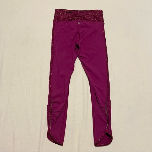 Lululemon Real Quick Run Crop Regal Plum Size 4 - Picture 8 of 16